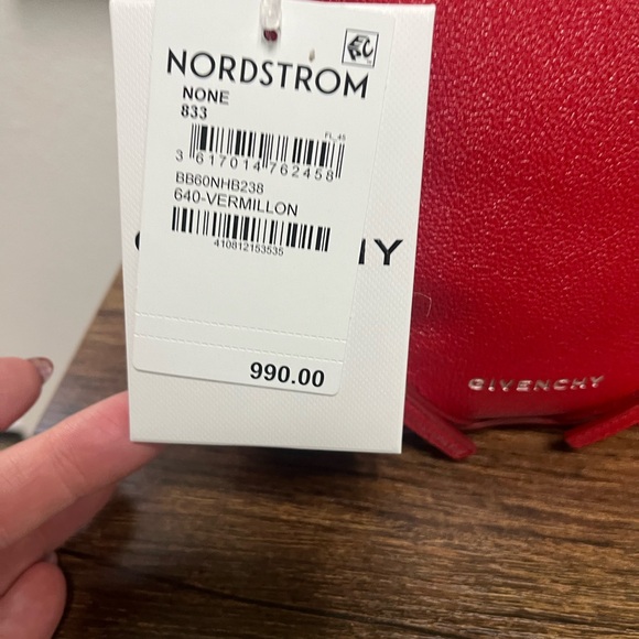 Givenchy
Voyou Nano Bag in Leather. - Picture 6 of 9